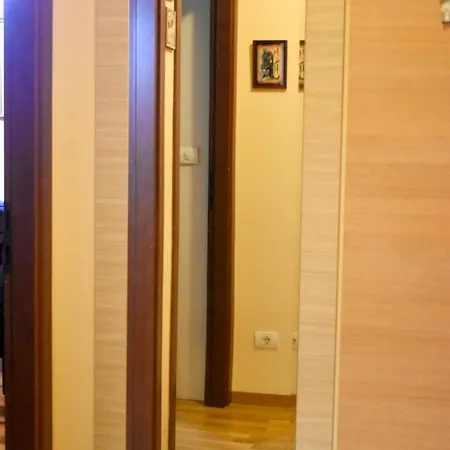 Sara 2 * Podgorica